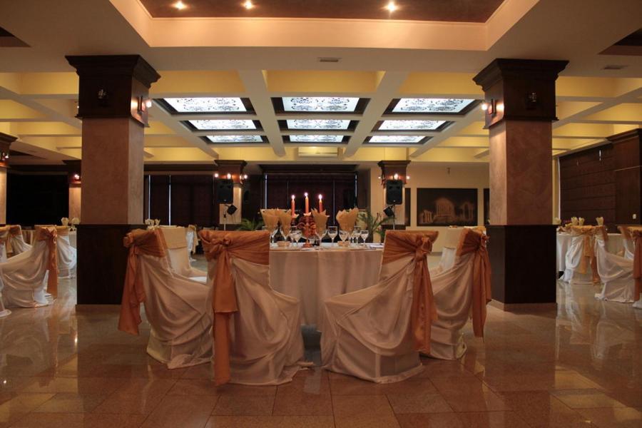 Hotel Imperium Σουκεάβα Εξωτερικό φωτογραφία