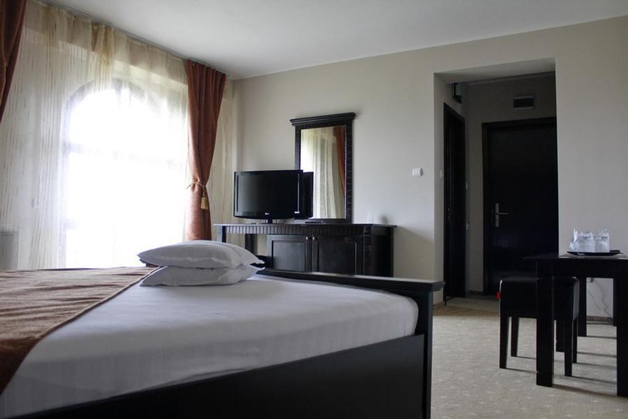 Hotel Imperium Σουκεάβα Δωμάτιο φωτογραφία